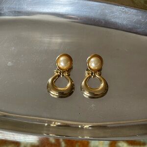 Vintage Gold Tone Pearl Door Knocker Earrings, Pierced, Medium Weight